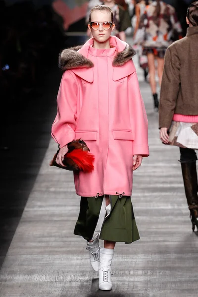 Look 40